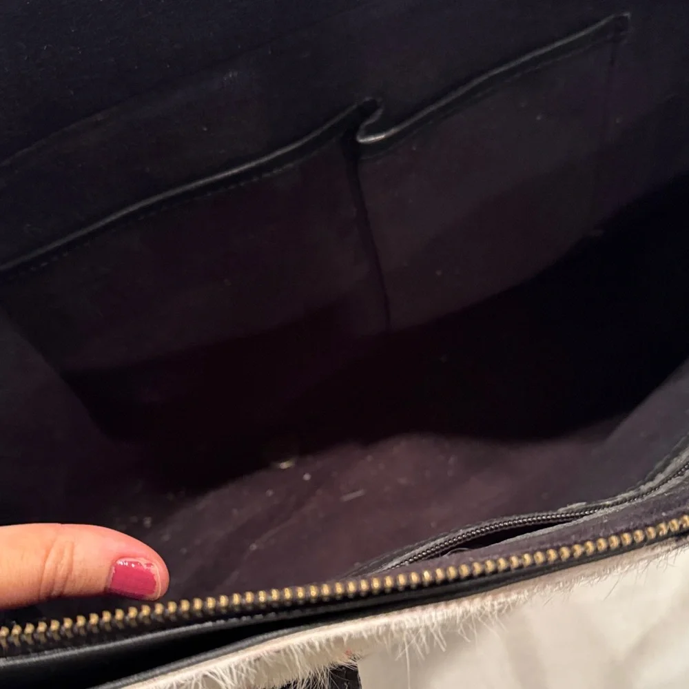 Black and White Faux Fur Tote Bag - Picture 2 of 4